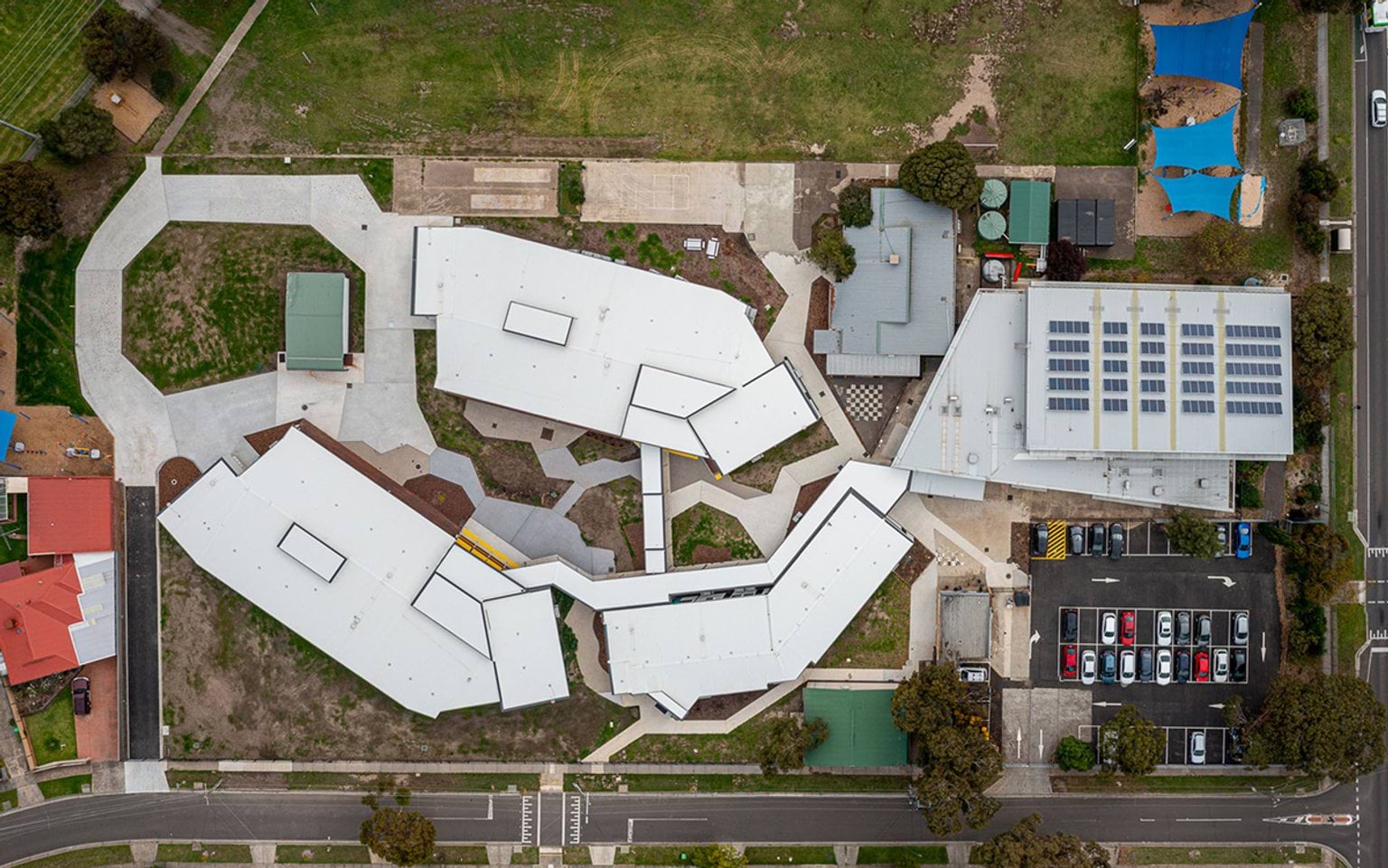 Lalor East Primary School - modular building, completed building exterior