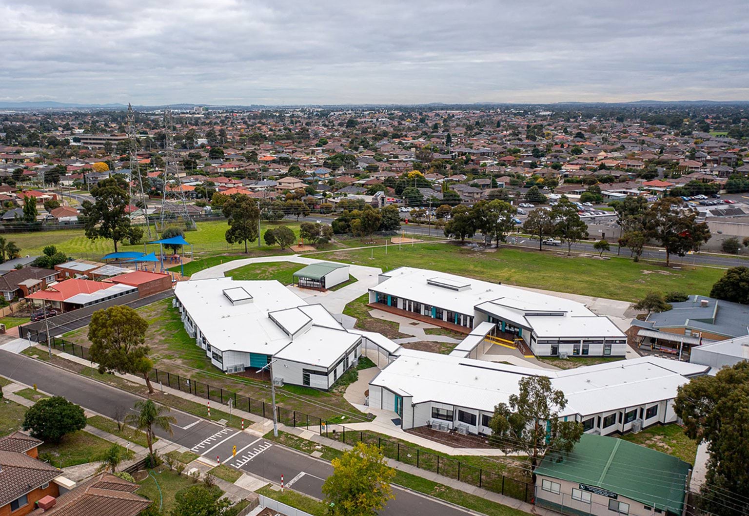 Lalor East Primary School - modular building, completed building exterior