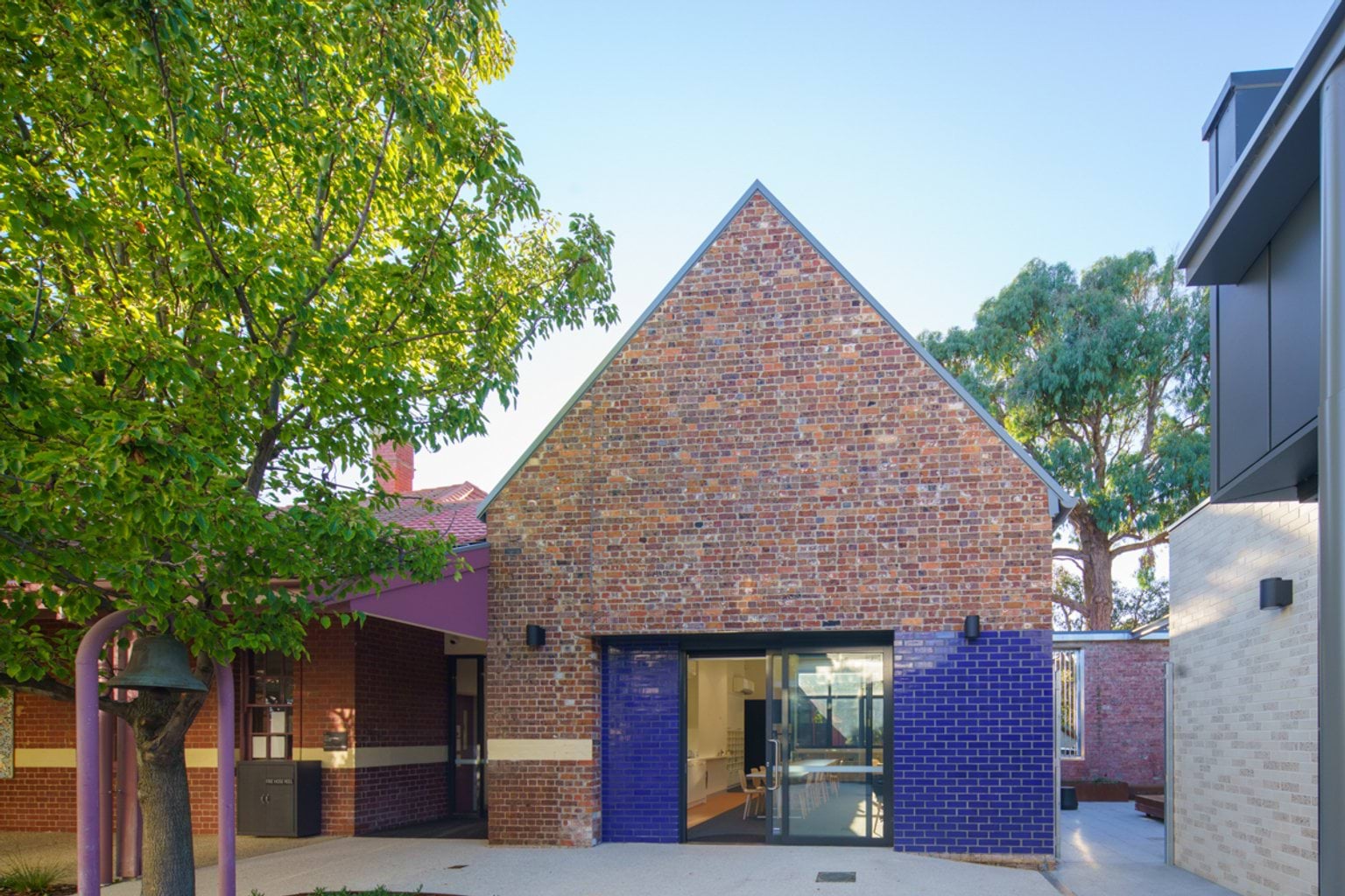 Sandringham Primary School - completed school rebuild, exterior