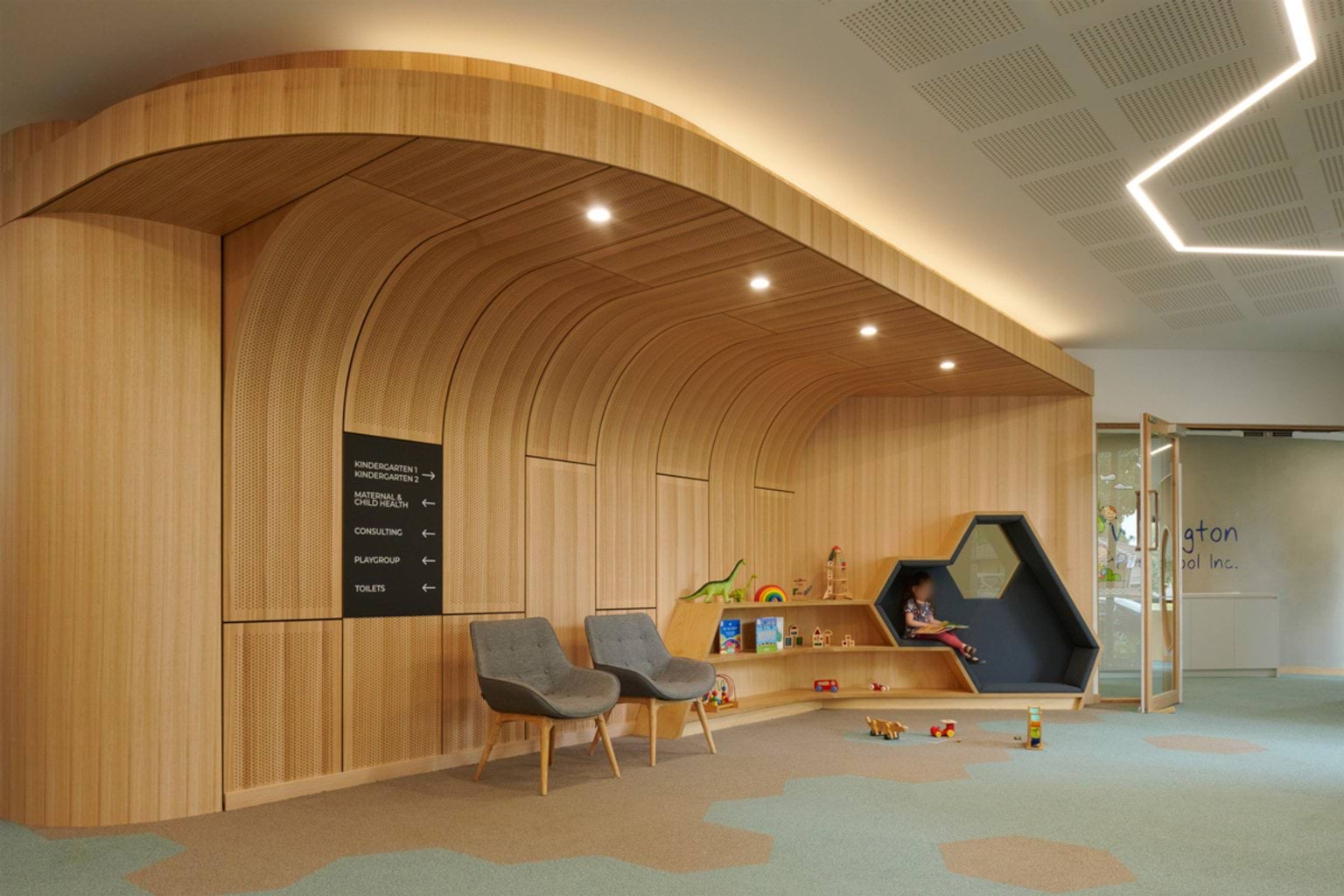 Photo of wall feature with shelves and seating