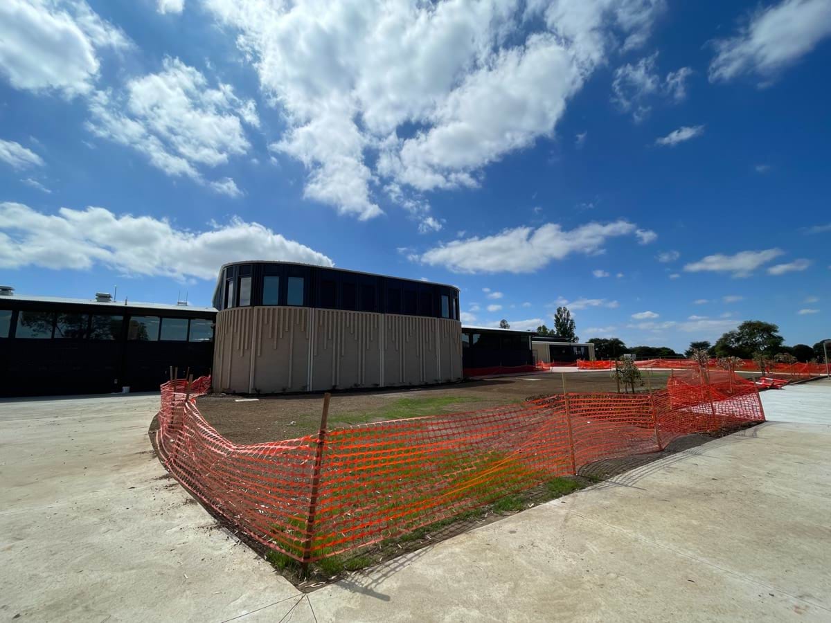 Warragul Regional College - photo showing the outside of a new school building