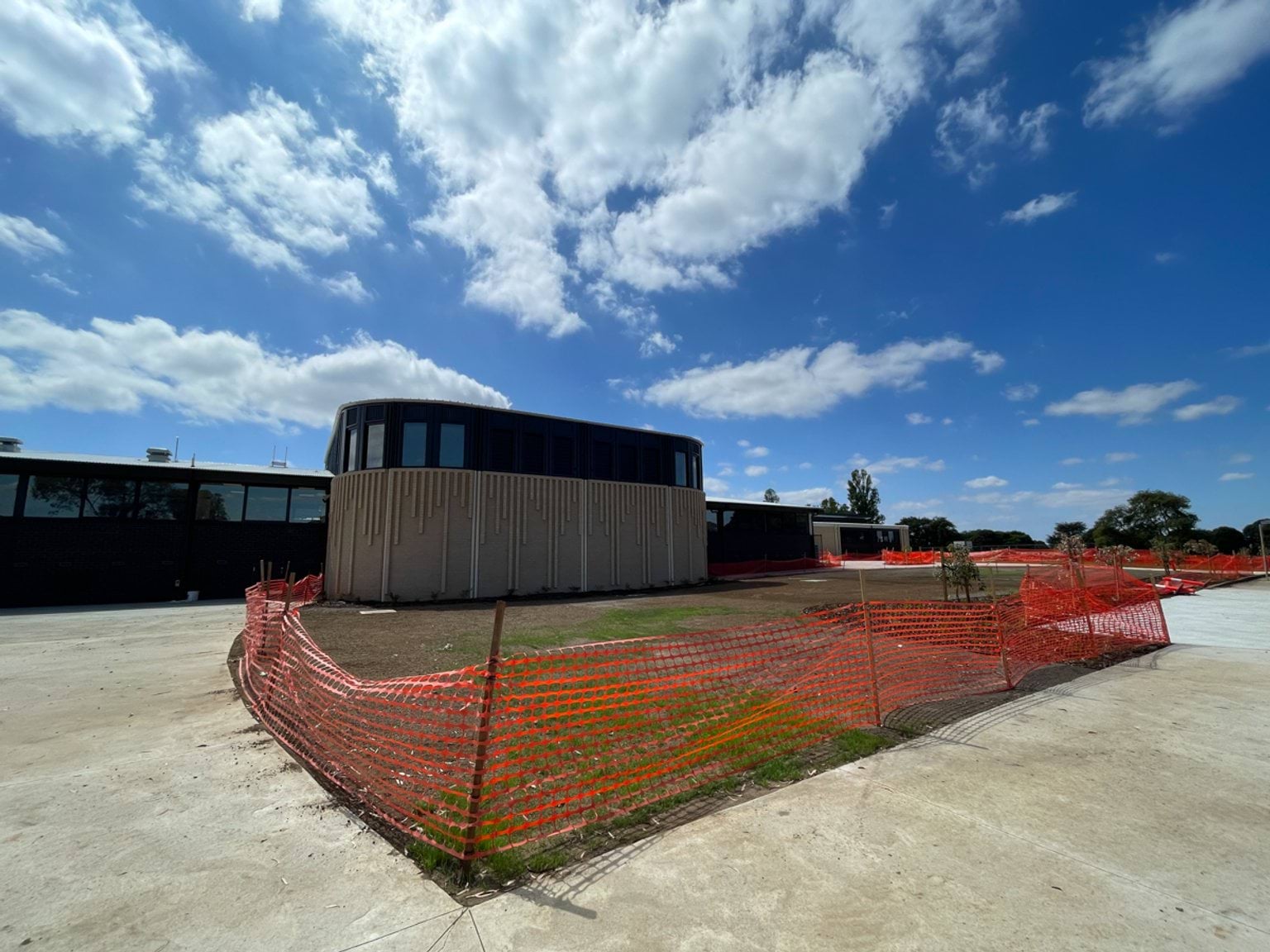 Warragul Regional College - photo showing the outside of a new school building